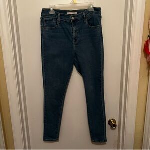 Women’s Levi’s 720 Stretch High Rise Super Skinny Jeans Size W32xL30